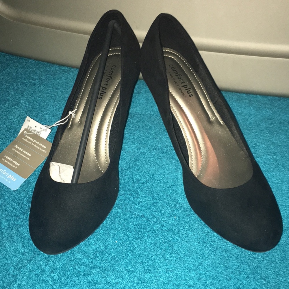 🌹 Black Beauty NWT simply beautiful heels perfect